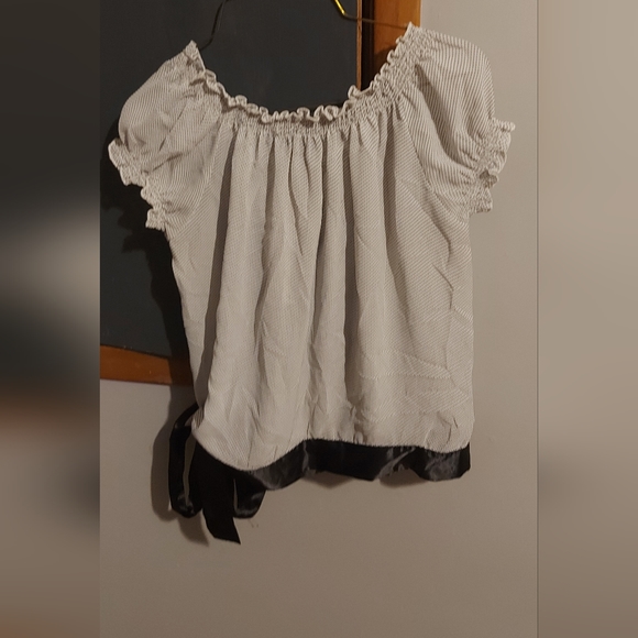 Women's summer top - Picture 2 of 4